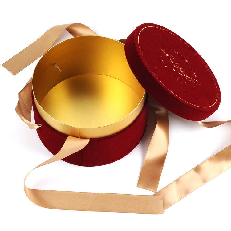 Red Cylindar Candy Packaging Box With Ribbon Tied Velevt Gift