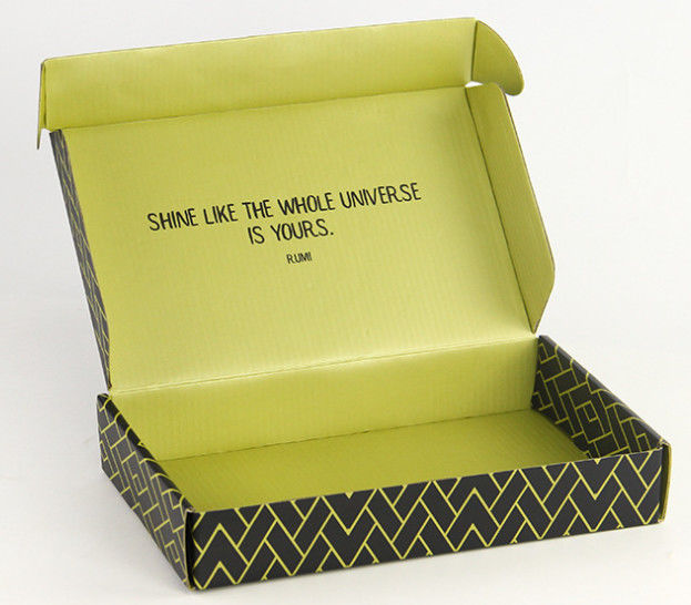 7x5x2 Corrugated Colored Mailer Boxes For Garments Cloth Shipping