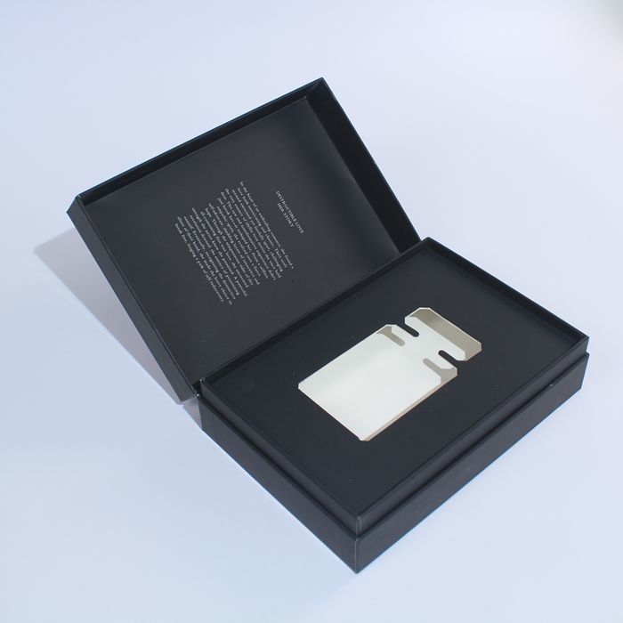 White And Black Perfume Gift Box Small Packaging Boxes fit for skincare with  custom logo