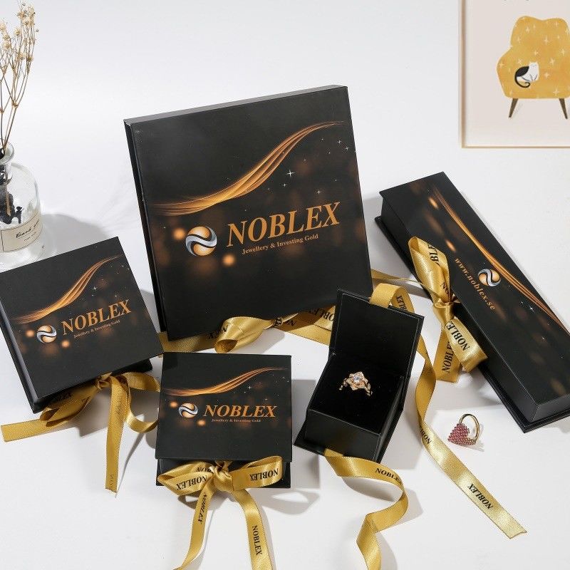 Custom Retail Product Packaging Boxes With Ribbon and gift bag