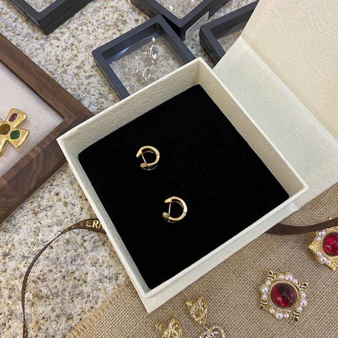 Wholesale Luxury Gift Packaging Box With Ribbon Square Shape Customized 0