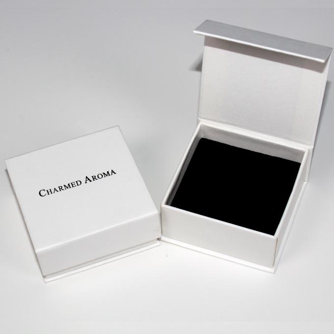 Small Cardboard Magnetic Gift Boxes With Window Lids With Custom Size And Logo 2