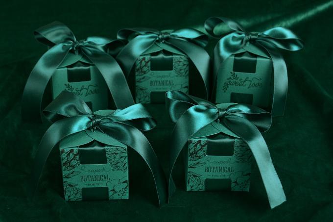 Forest Green Small Ring Gift Box With Ribbon 1
